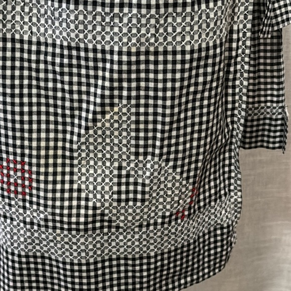 Vintage Apron-Black/White Gingham Check with Rooster & Hen Stitch Detail - Picture 8 of 12